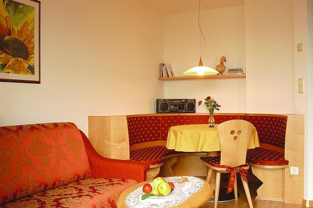 Garni Lichtenberg Guest House Lagundo Room photo